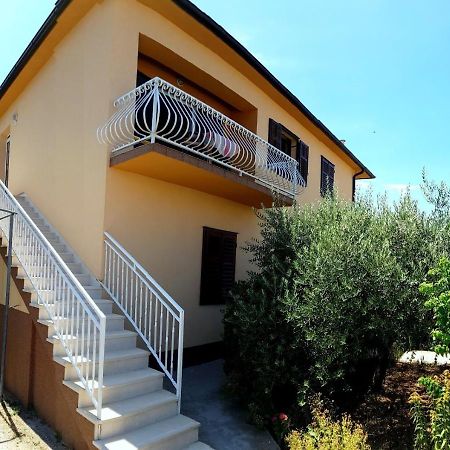 ילסה Apartments Nela מראה חיצוני תמונה
